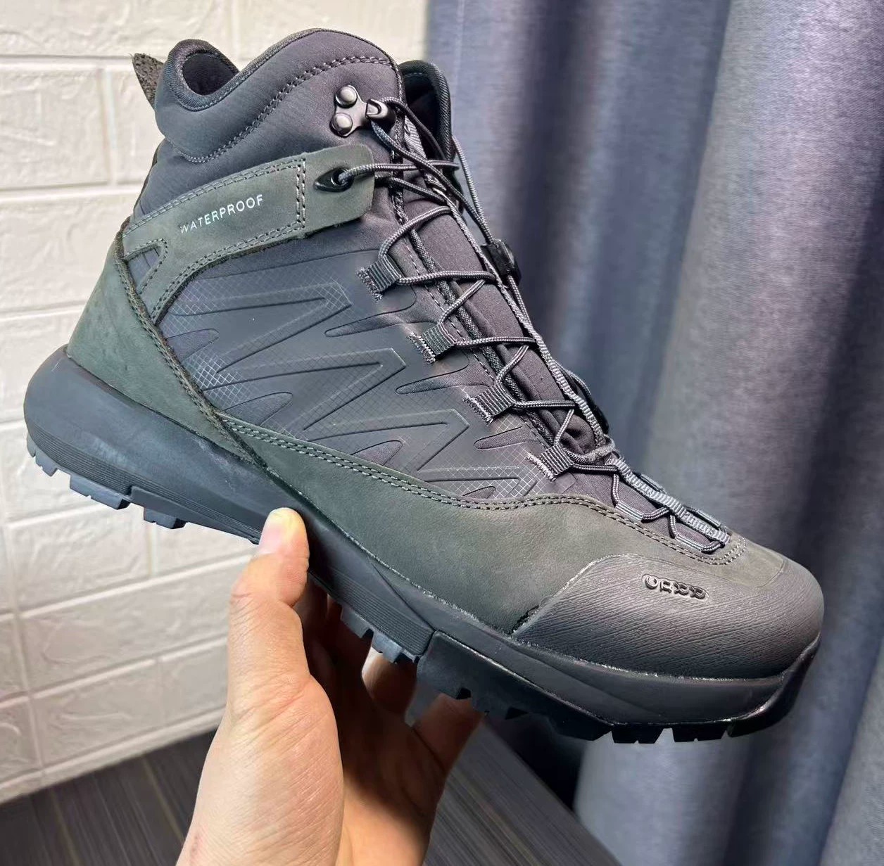 High Top Hiking Leather Shoes  - đánh giá và giá Streetwear Brand Top